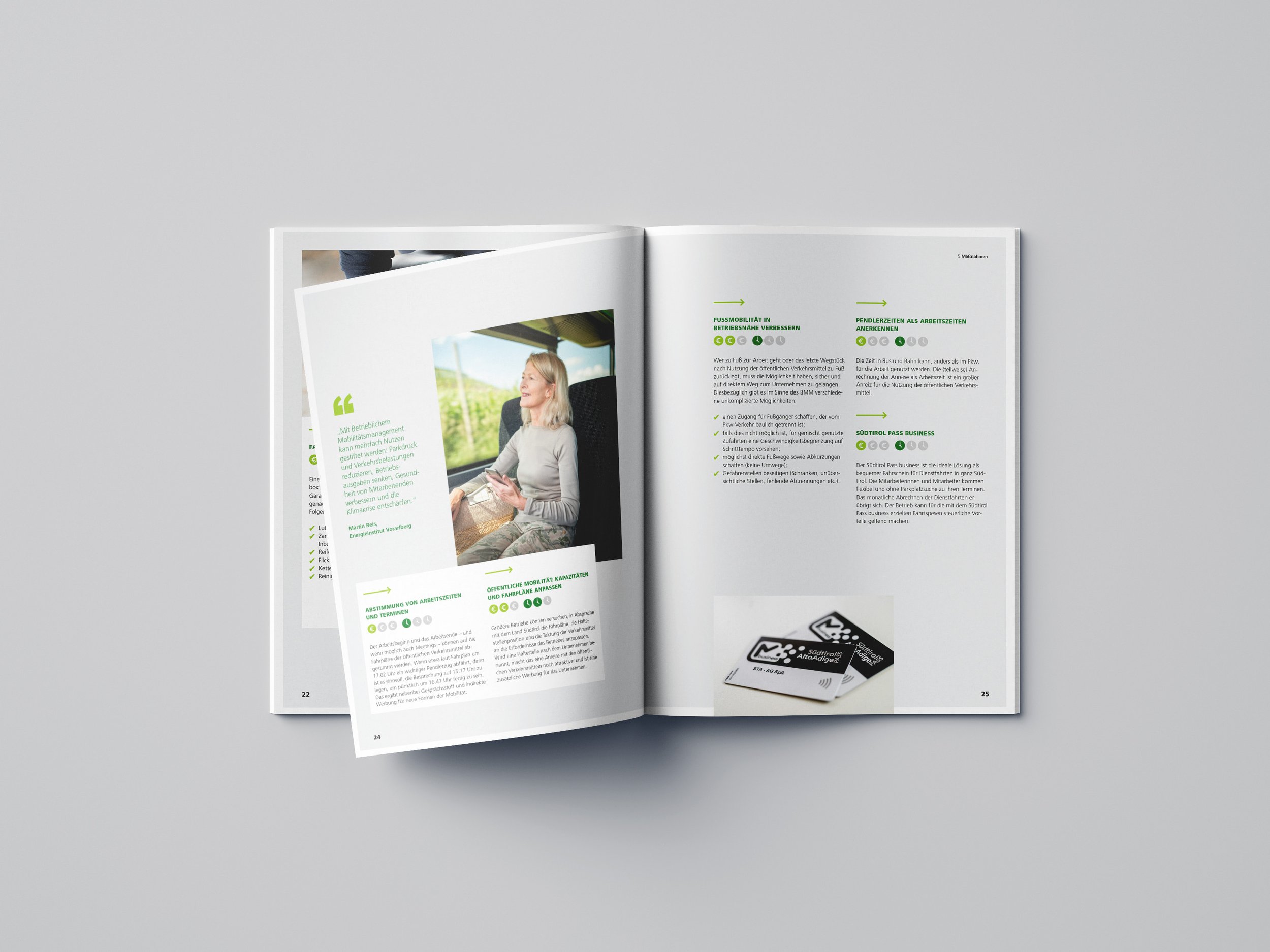 Free_Letter_Catalog_Mockup_05 Kopie.jpg