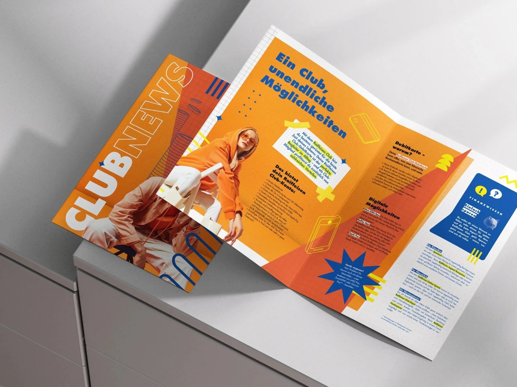 Folded_A5_Flyer_Mockup_3+Kopie.jpg