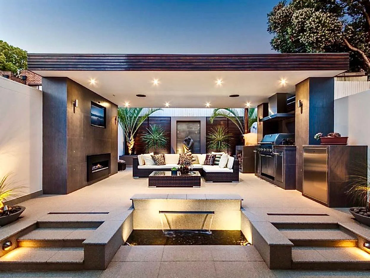 PONCE CONSTRUCTION