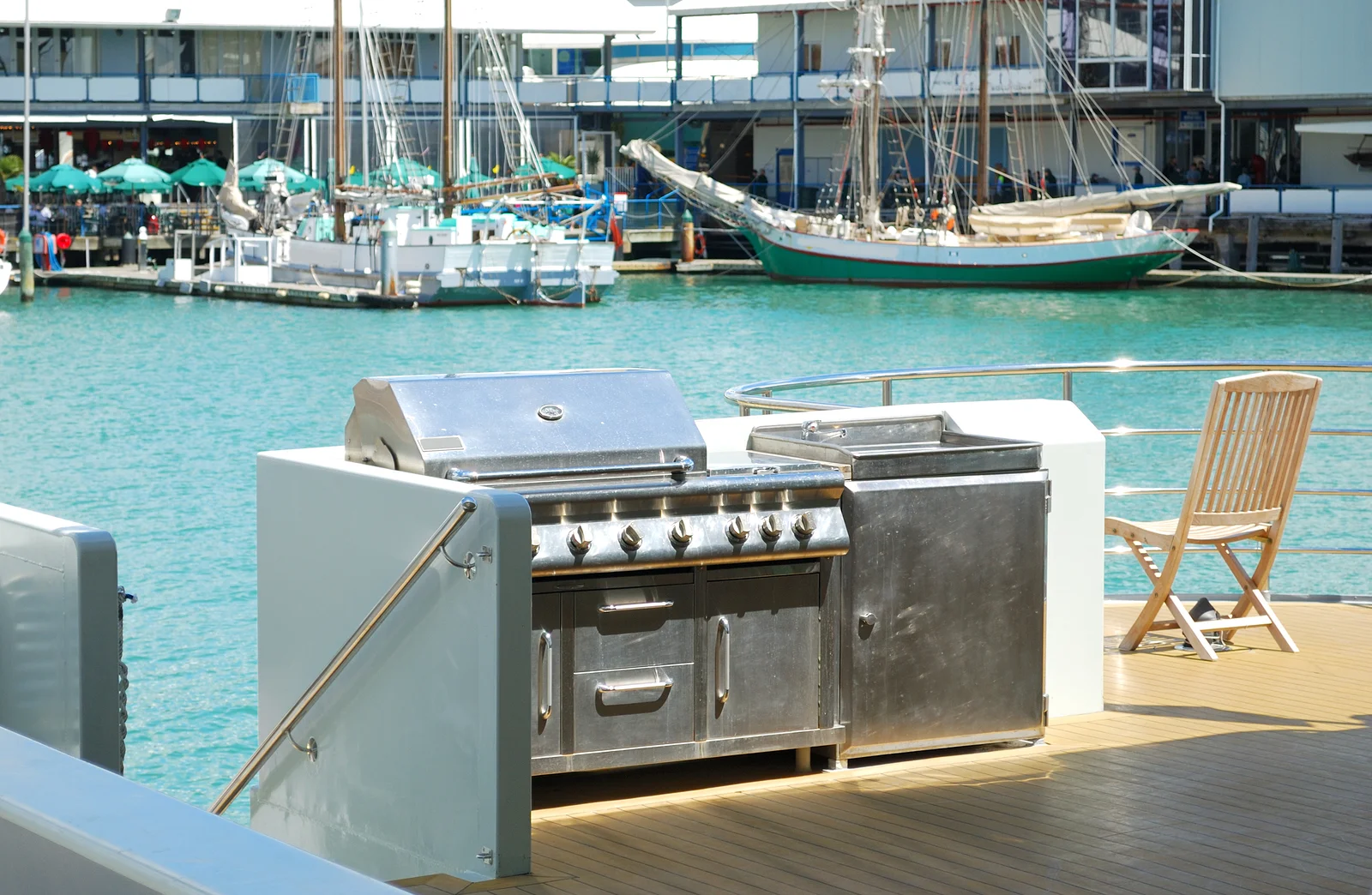 bigstock-luxury-gas-barbecue-on-the-sh-23598623.jpg
