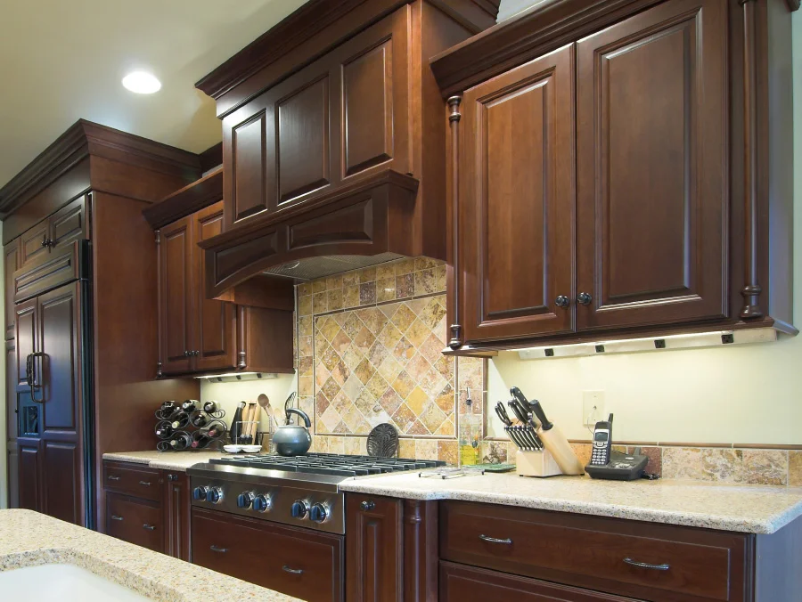 THE REFINISH ARTIST