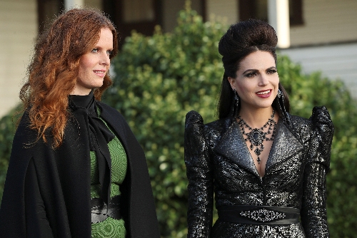 In Photo: Zelena (Rebecca Mader) and The Evil Queen (Lana Parilla)