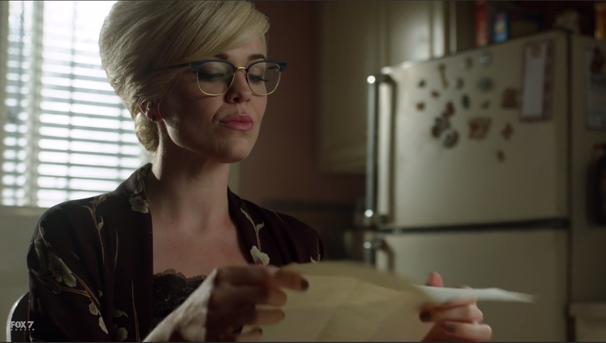 Isabella breaks out the back-up glasses.