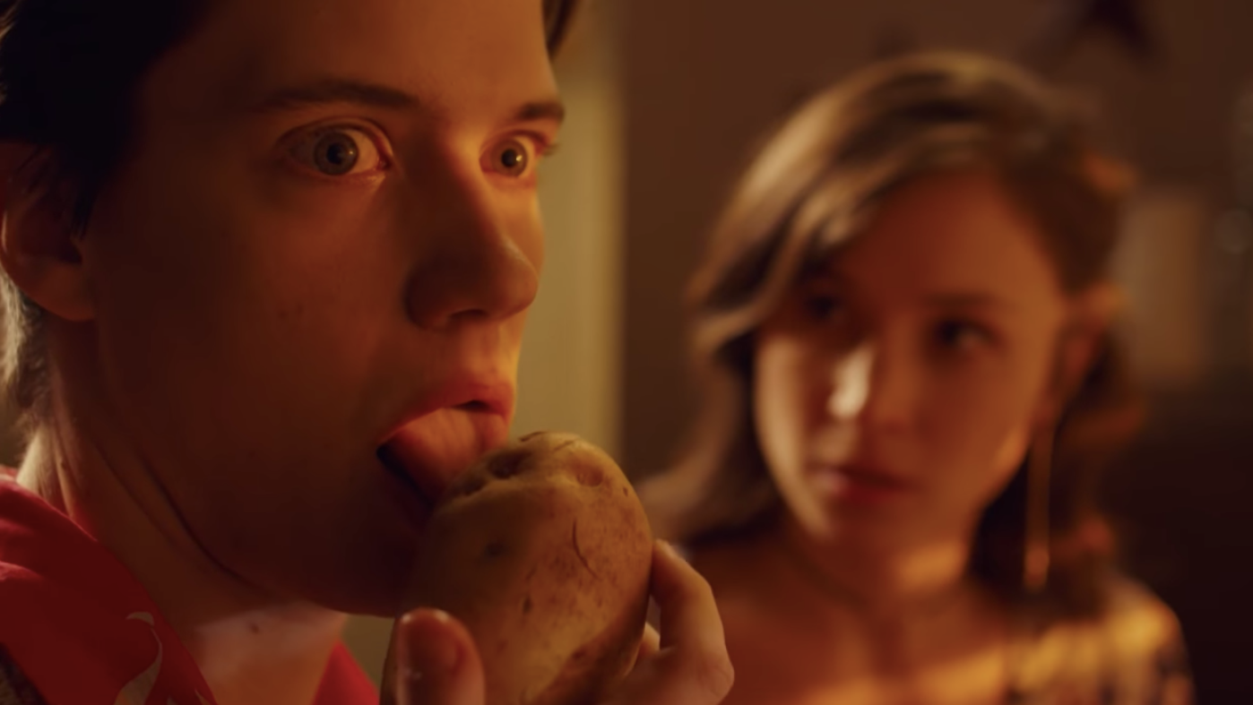 Robin licks potato.png