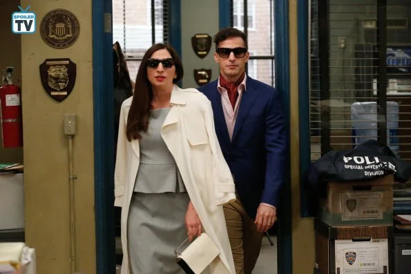 NUP_184325_0621_595_Spoiler TV Transparent.jpg