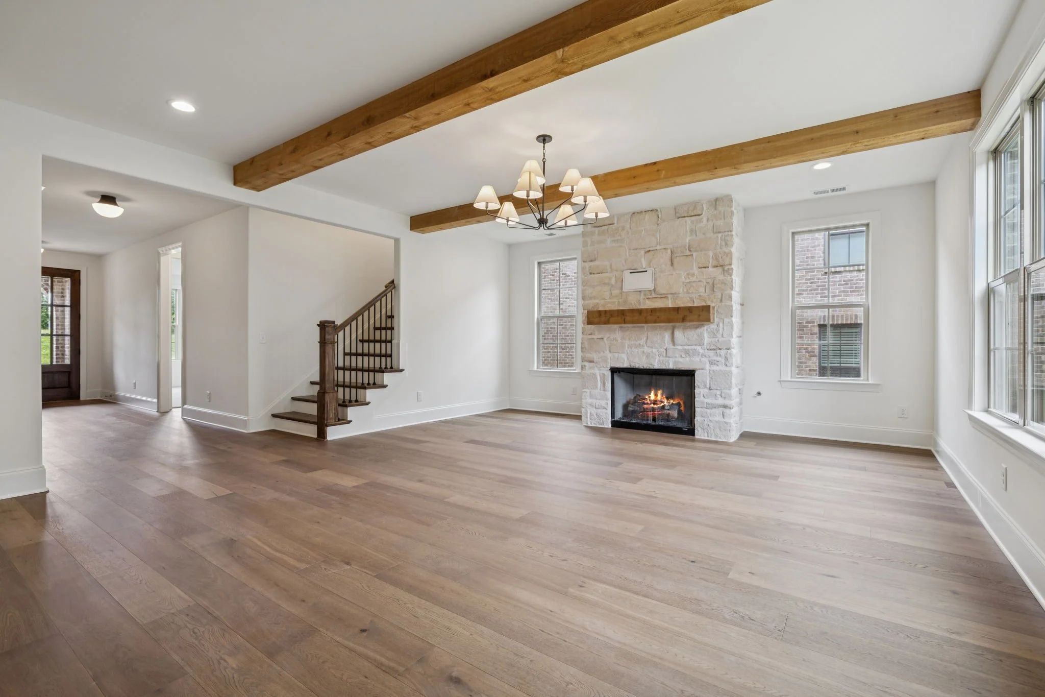14-web-or-mls-217 Bellsford Rd - 014.jpg