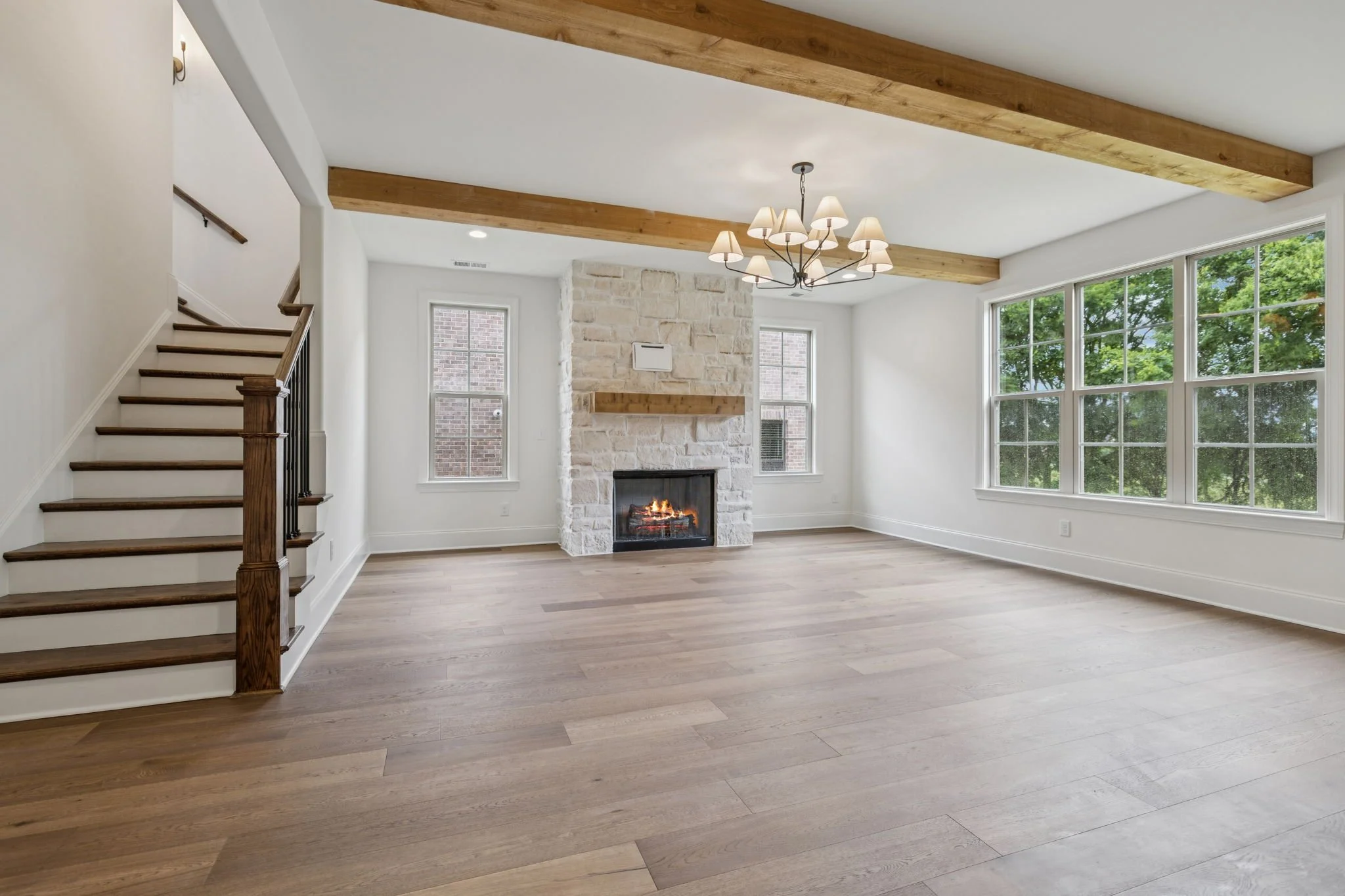 16-web-or-mls-217 Bellsford Rd - 016.jpg