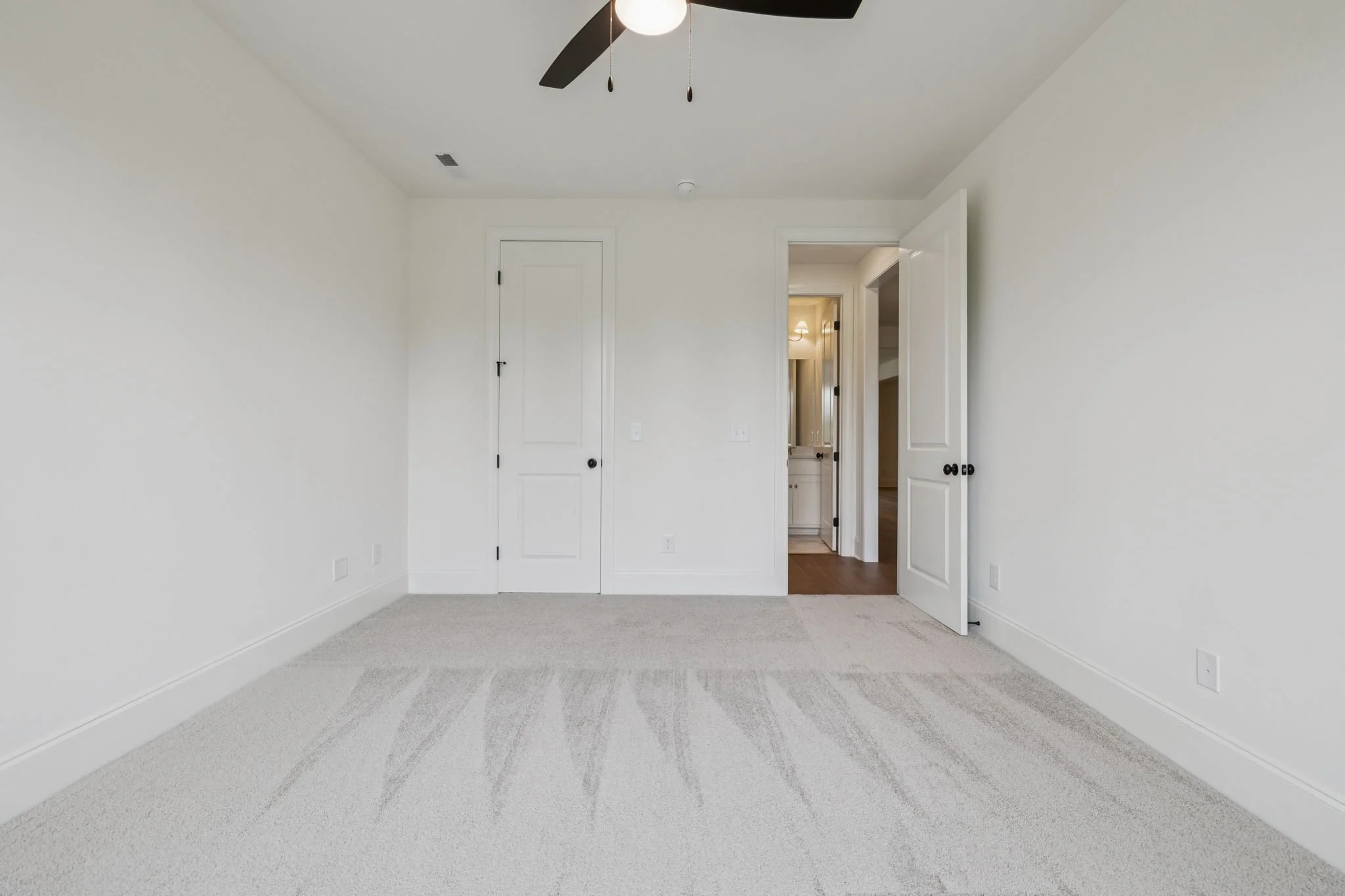 48-web-or-mls-217 Bellsford Rd - 048.jpg