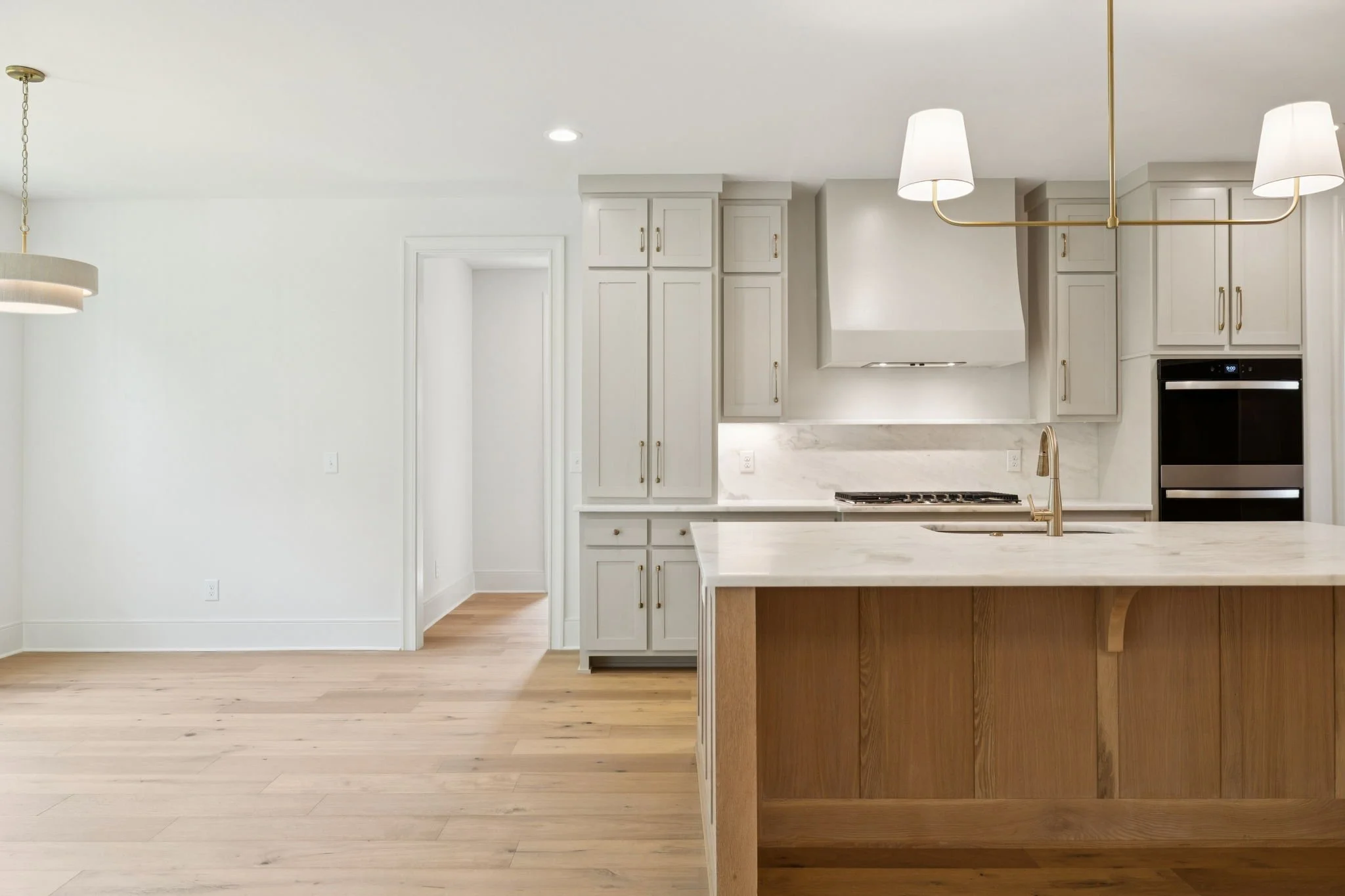 17-web-or-mls-213 Bellsford Rd - 022.jpg