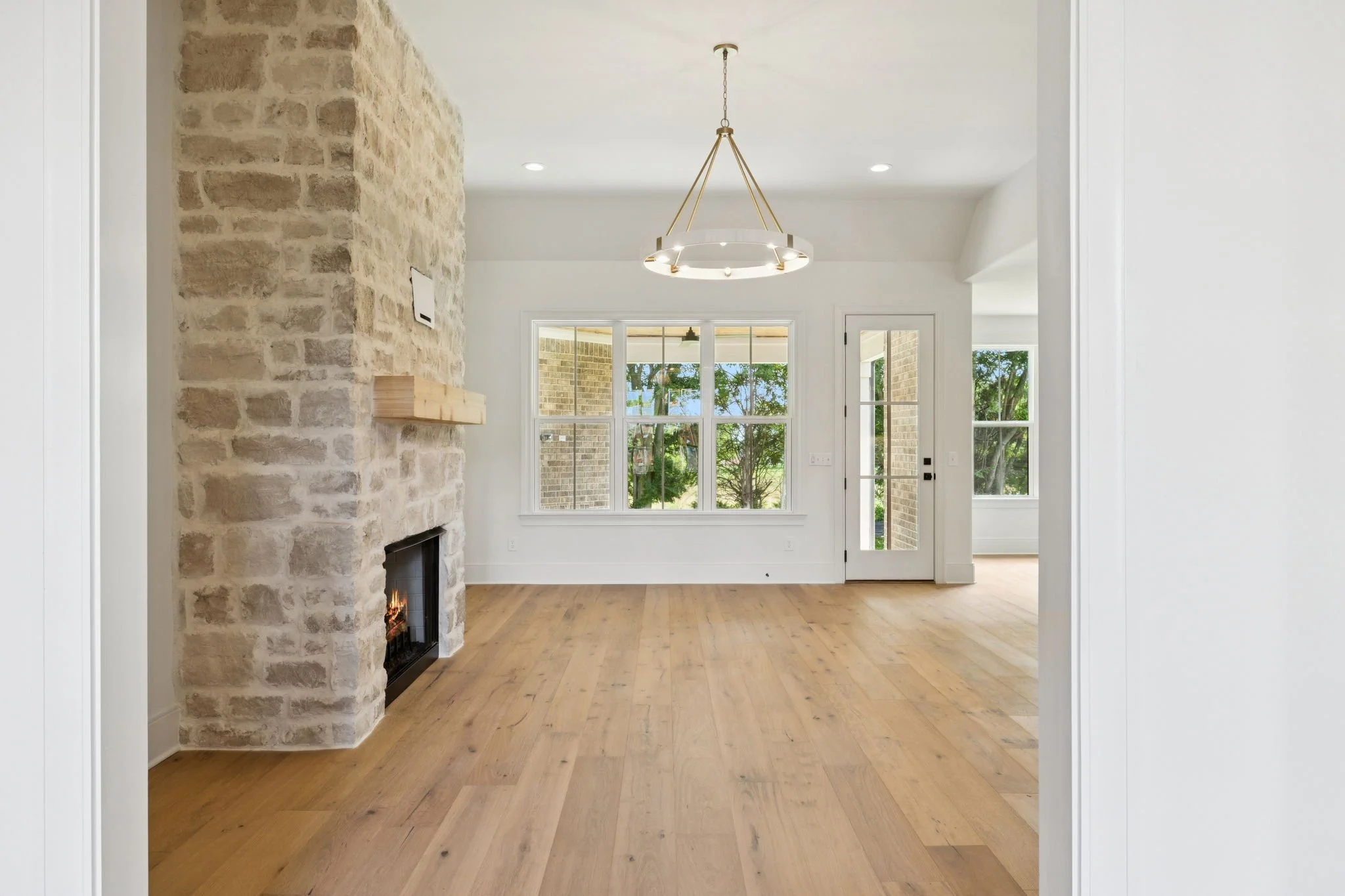 25-web-or-mls-213 Bellsford Rd - 030.jpg