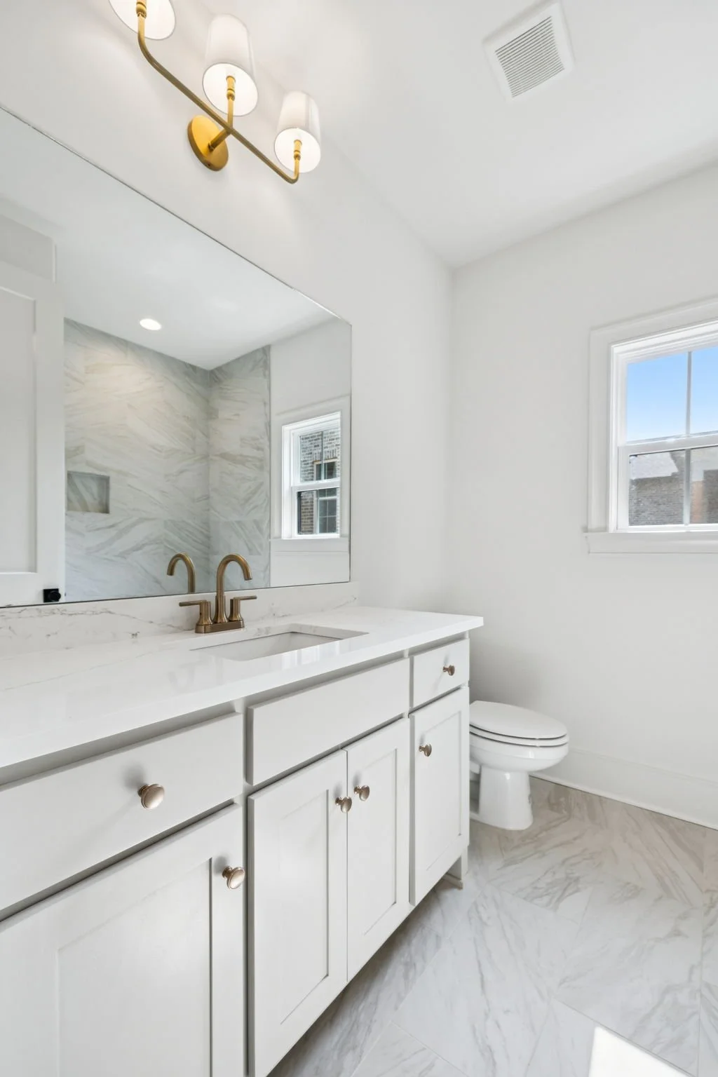 39-web-or-mls-213 Bellsford Rd - 044.jpg