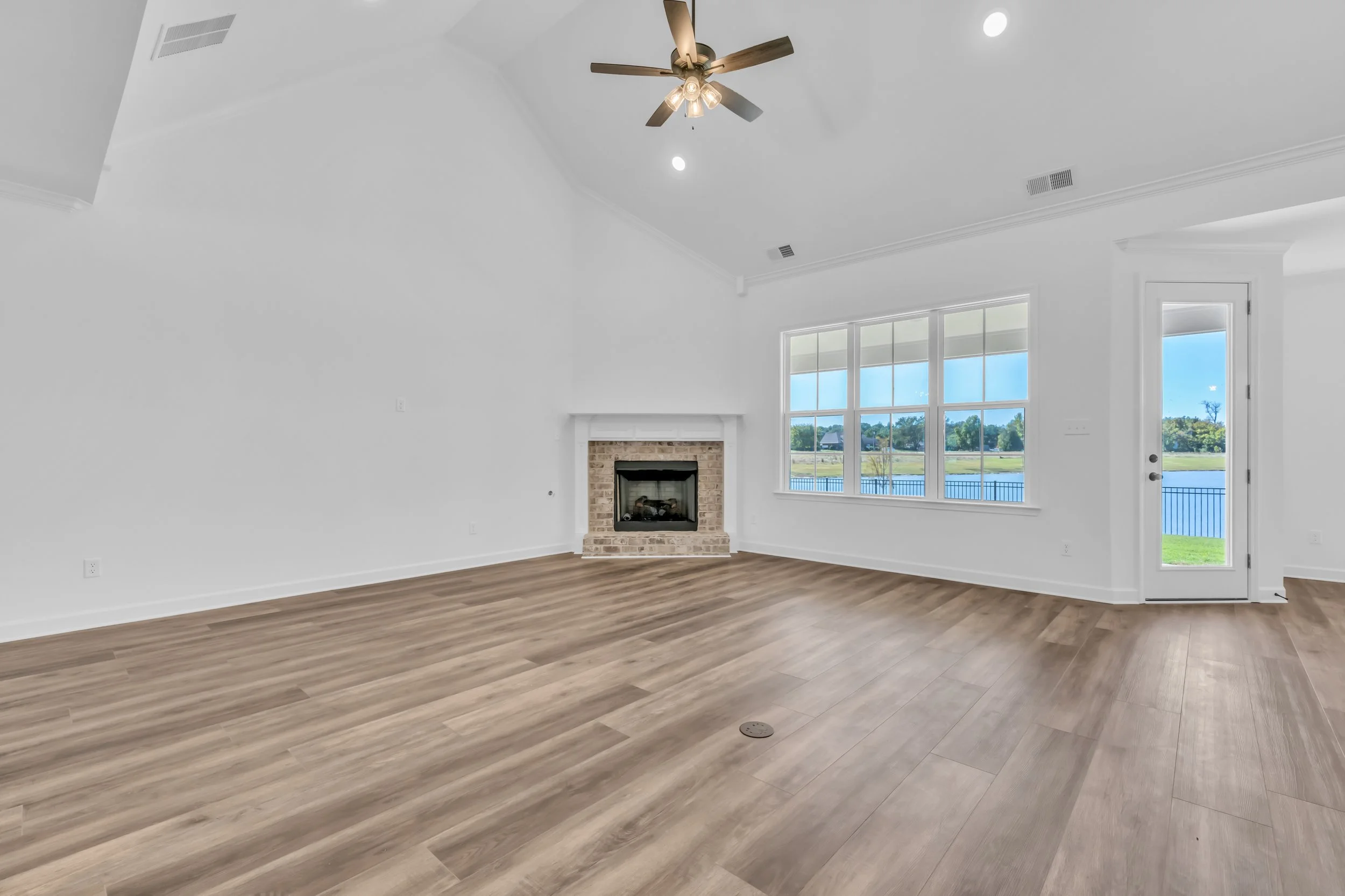 6319 Bevan Lake MLS-12.jpg