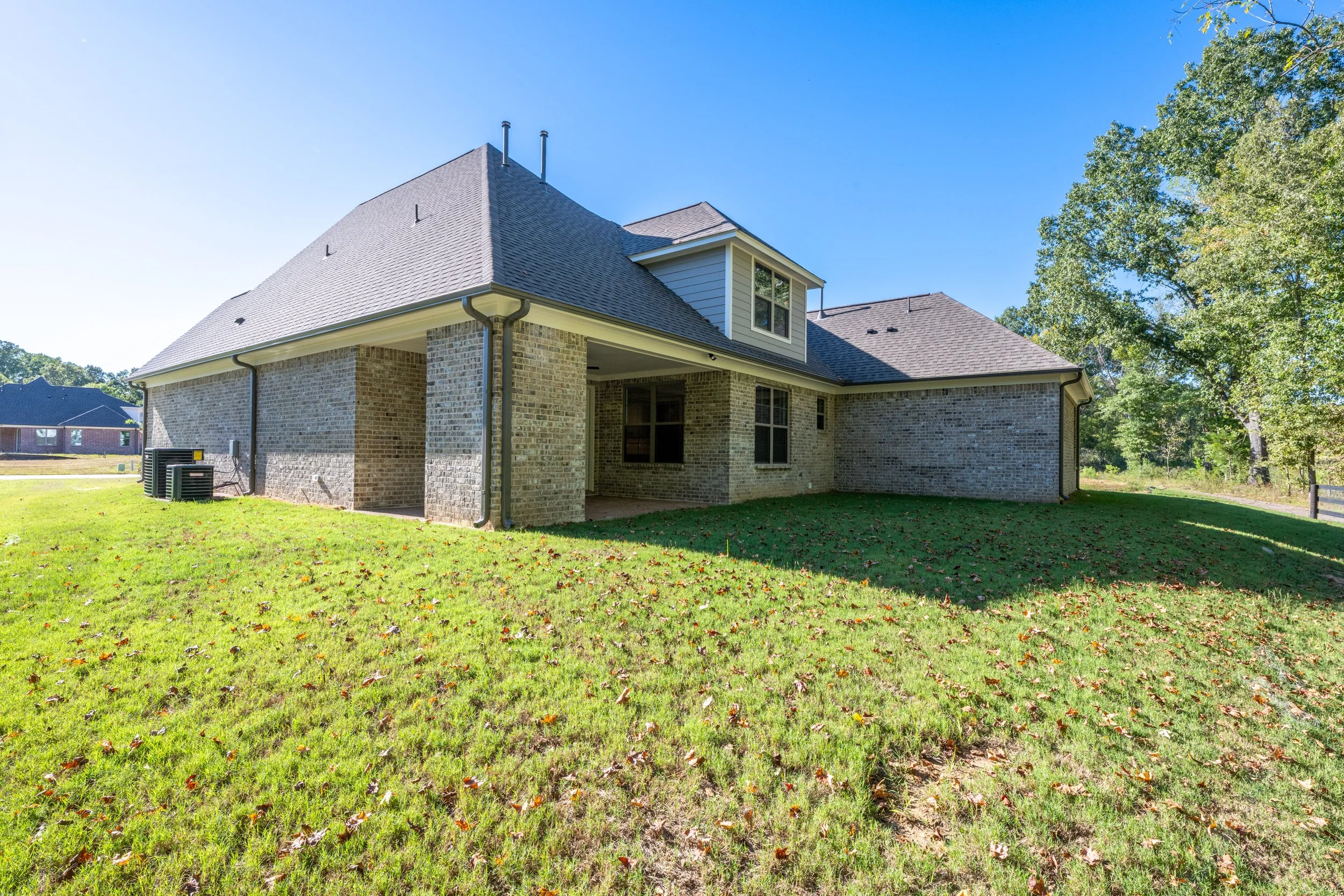 512 Sugar Magnolia MLS-5.jpg