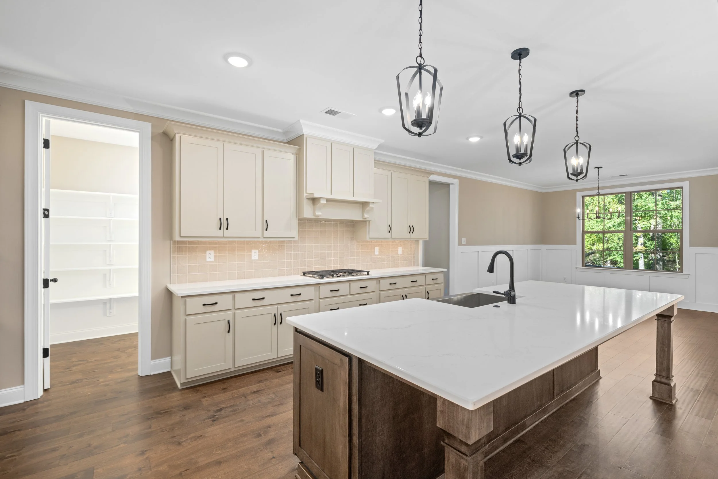 512 Sugar Magnolia MLS-18.jpg