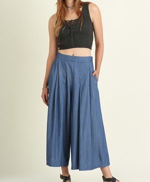 Great wide leg pant to pair with stripe off shoulder top.