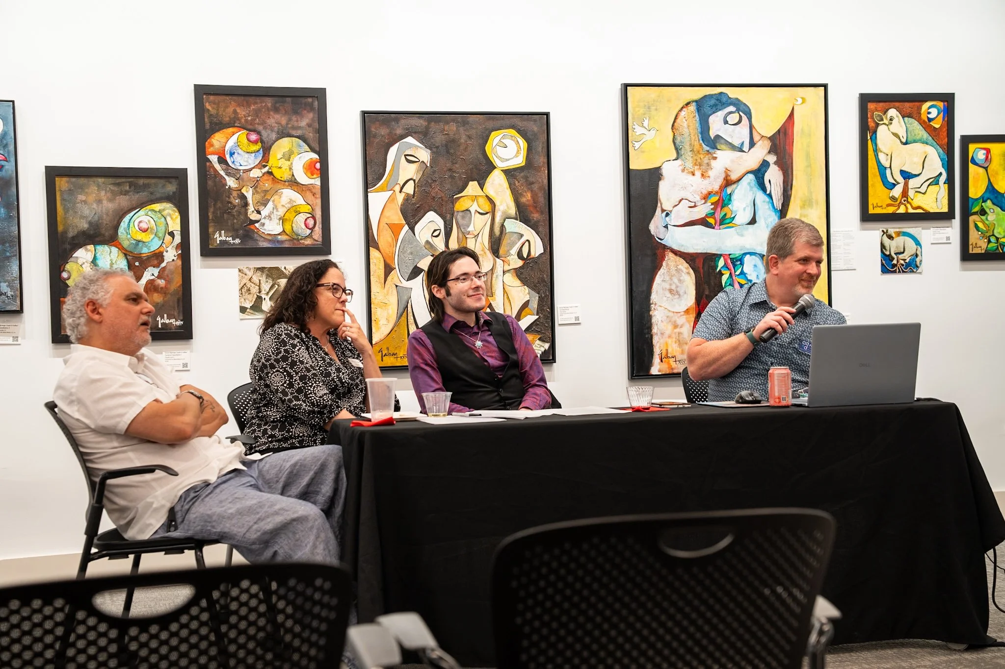 Peter w mic at Gaudi Exhibit.JPG