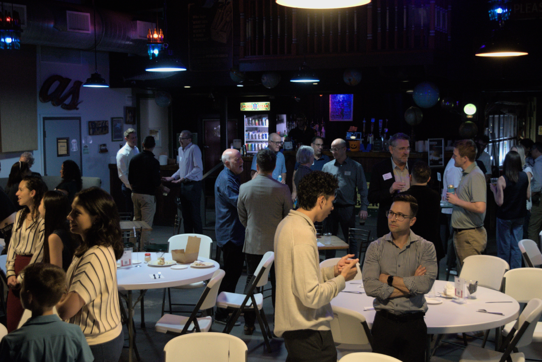 20x20 Presentation big shot.png