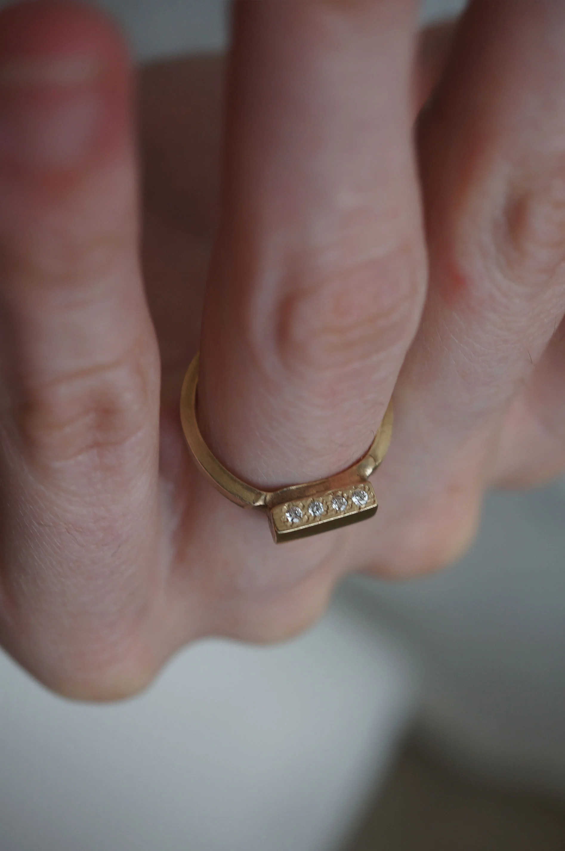 Bedrock-Ring-Gold-son.jpg