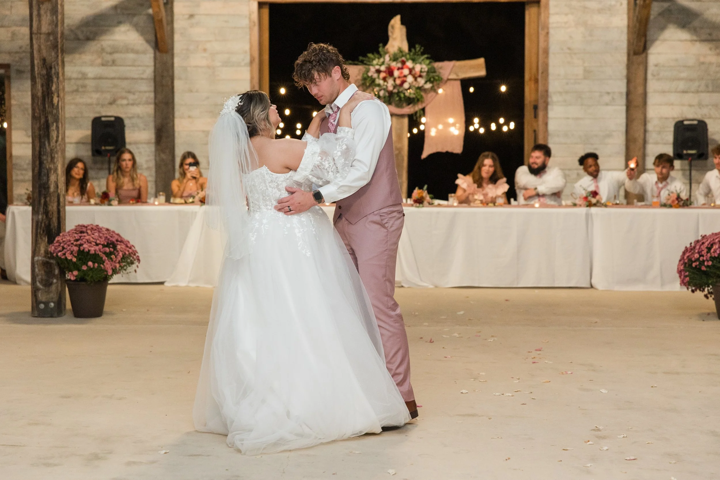 Autumn and Eli reception dancing photos by Hannah Capps Photography