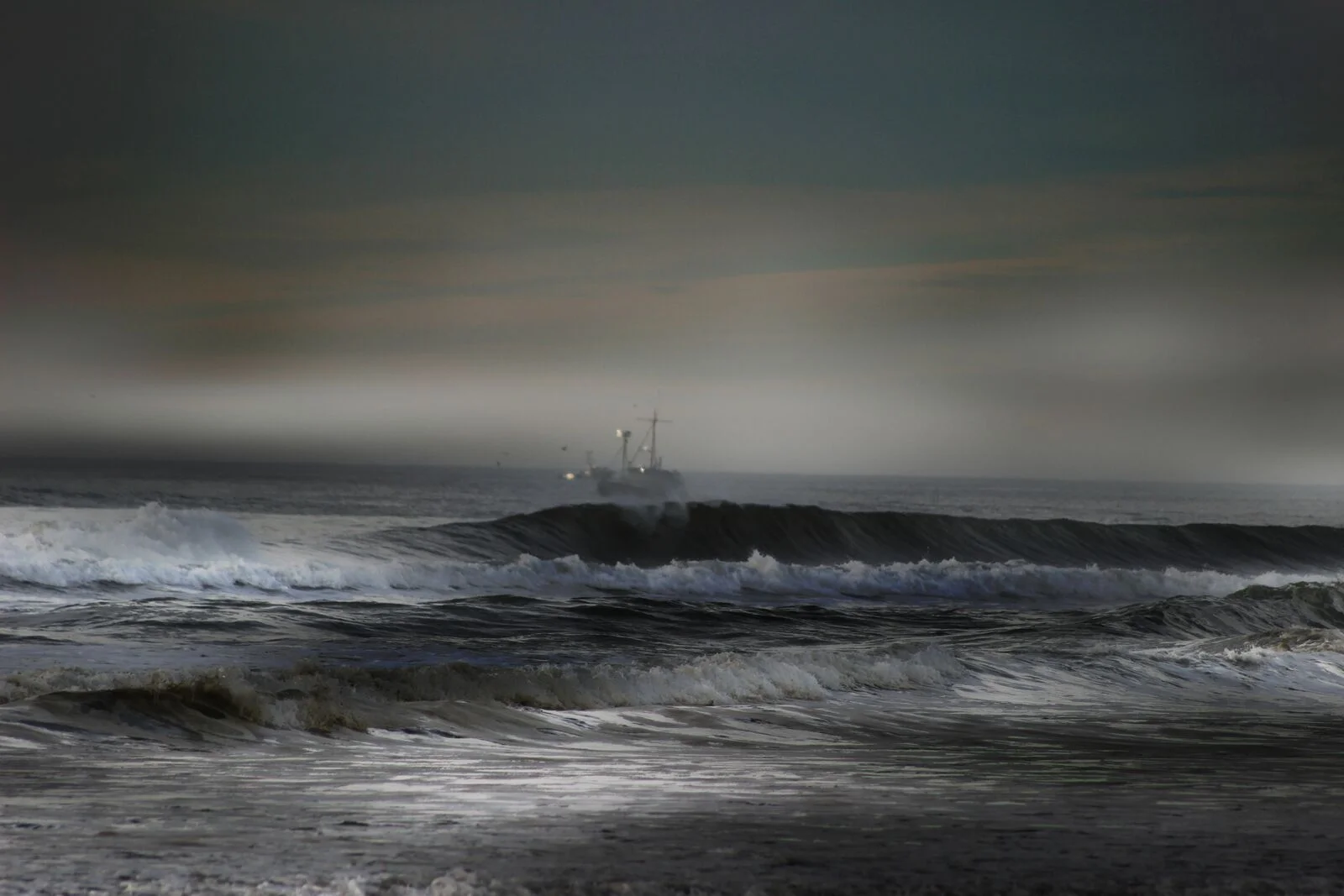 ocean and boat6_pe_preview.jpeg