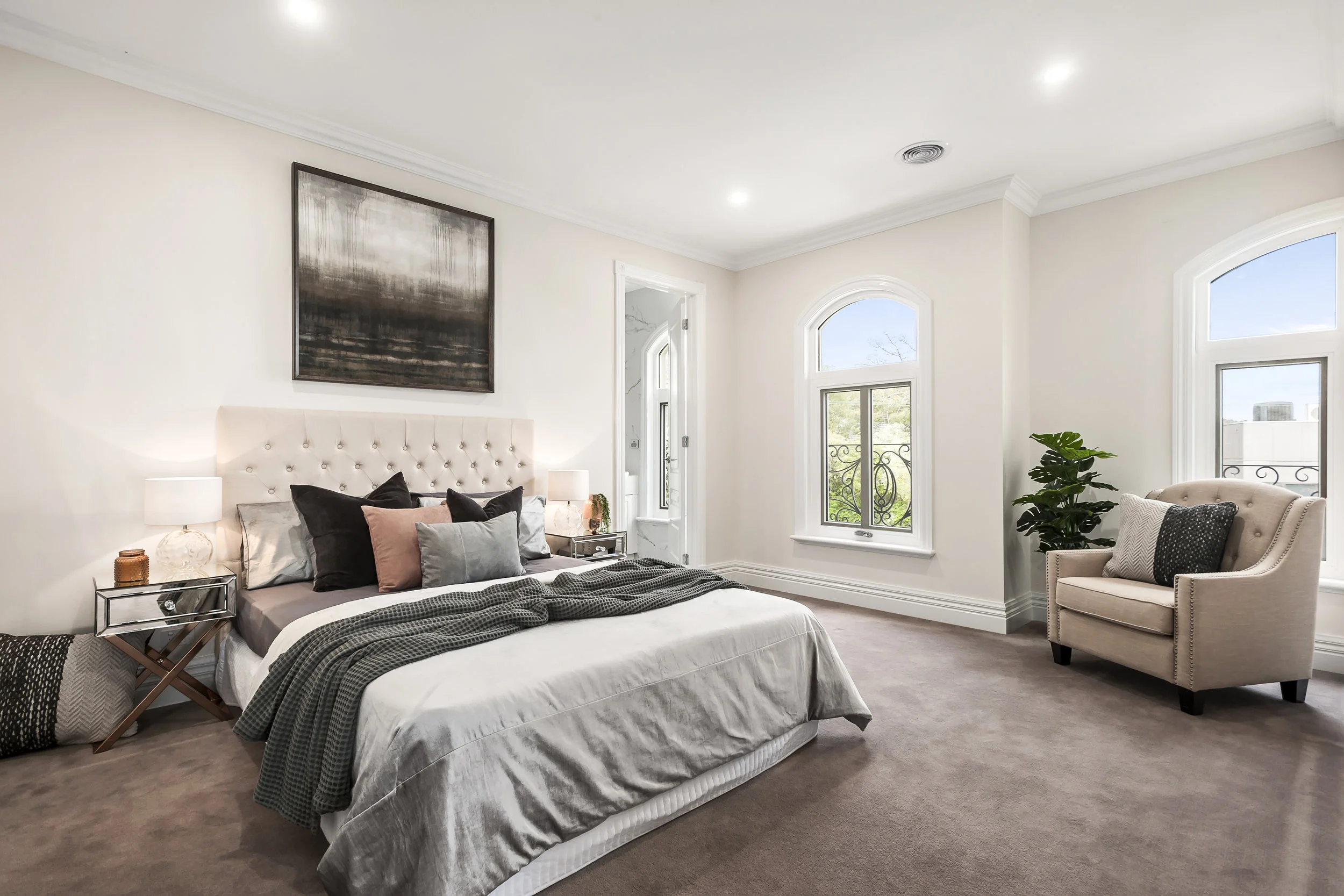 66728_58BelgraviaAve-031.jpg