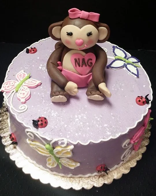 Mauve monkey in bow