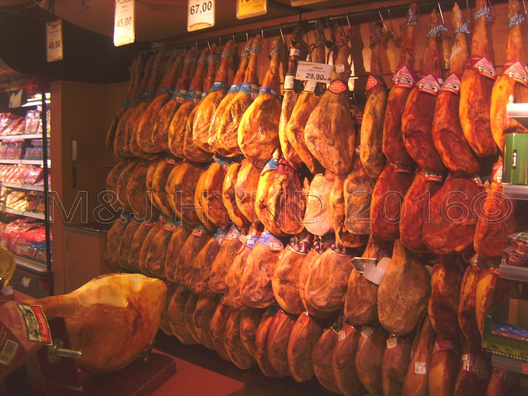 Supermarket: ham *with* the hoof