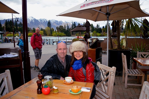 waterfront café Lake Wakatipu, Queenstown, NZ