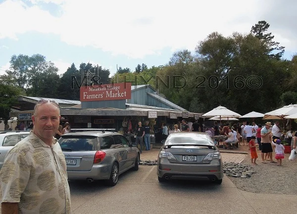 busy at Farmers Market, Matakana, NZ