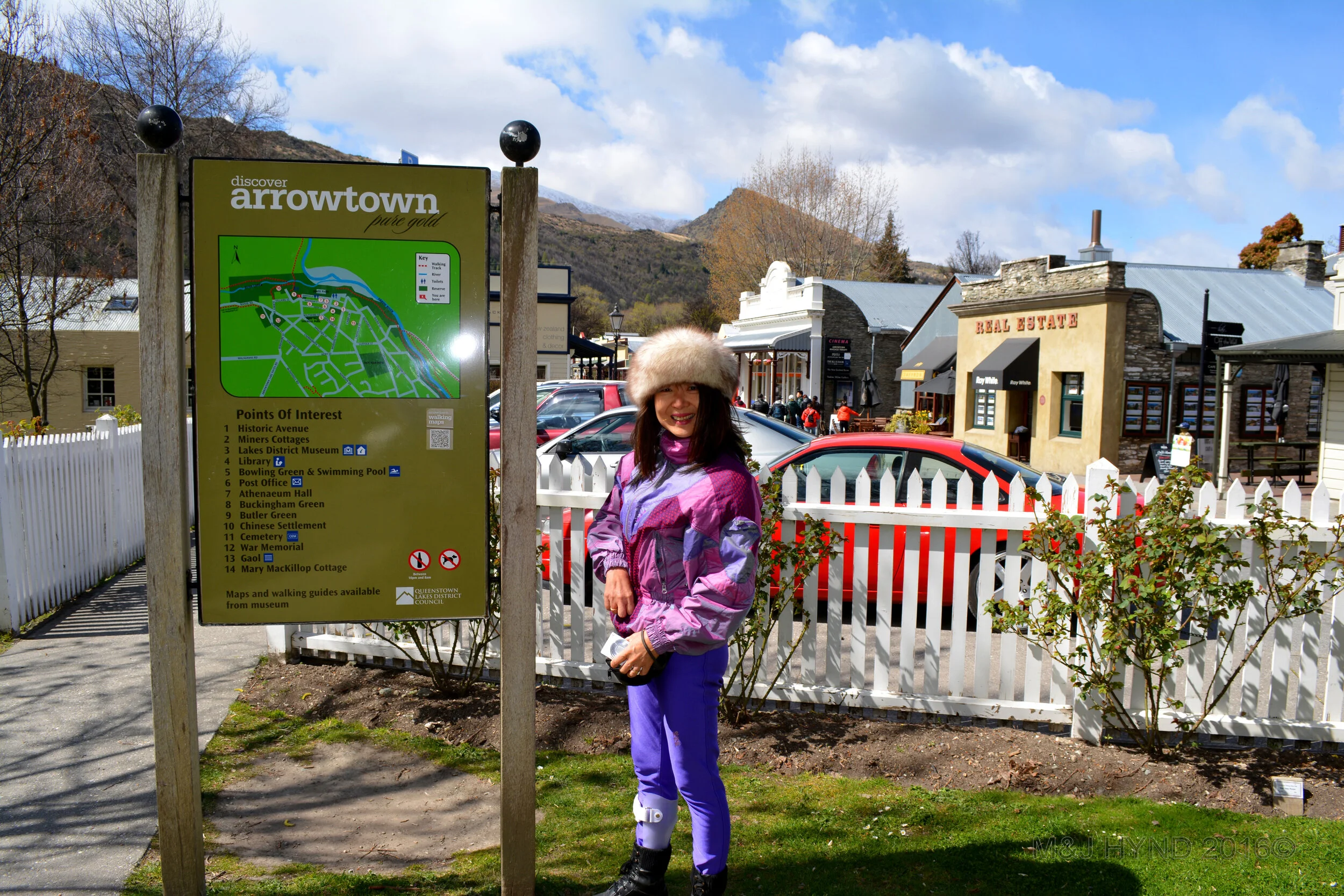 arrowtown-cardrona-wooing-tree-winery.JPG
