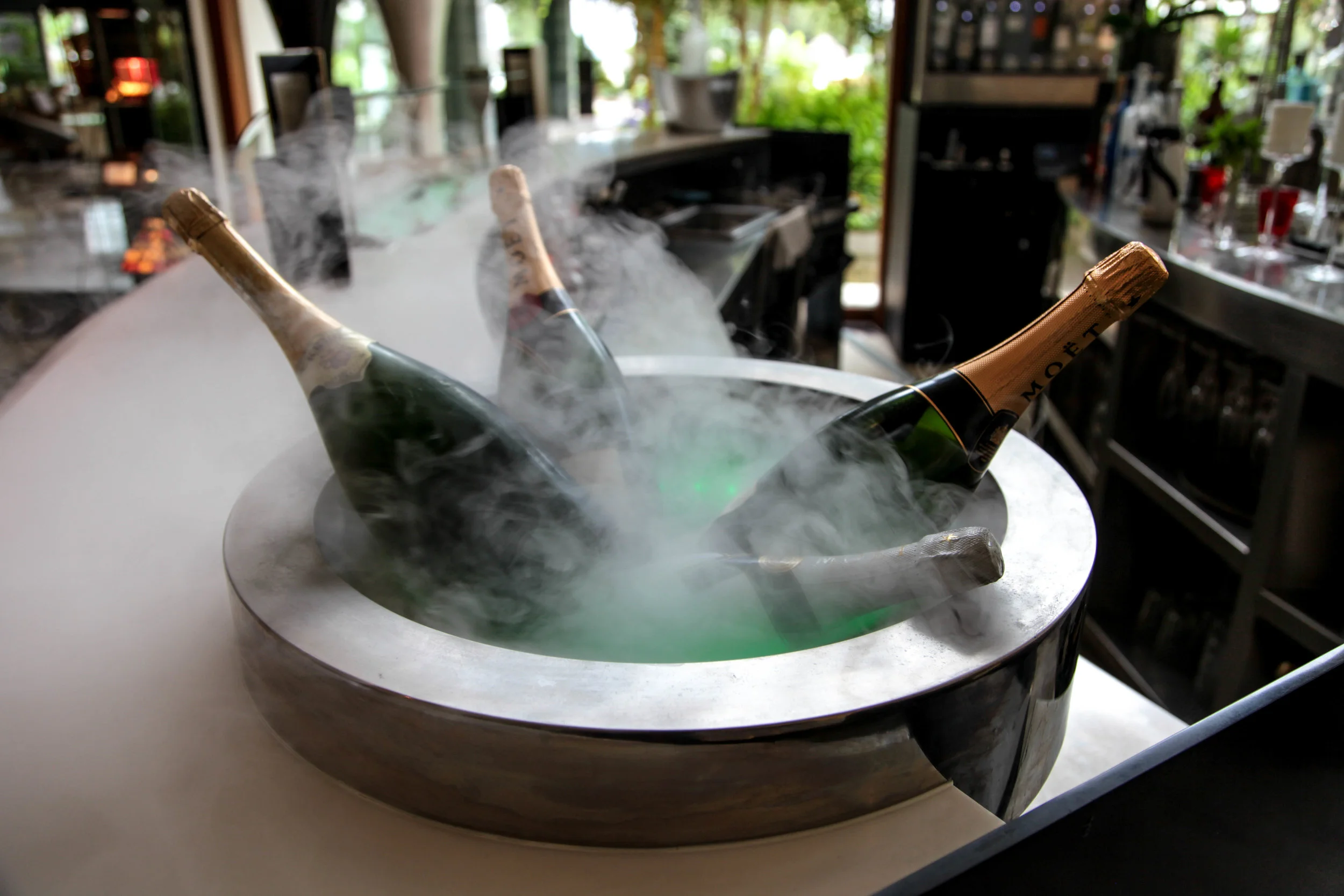champagne.jpg
