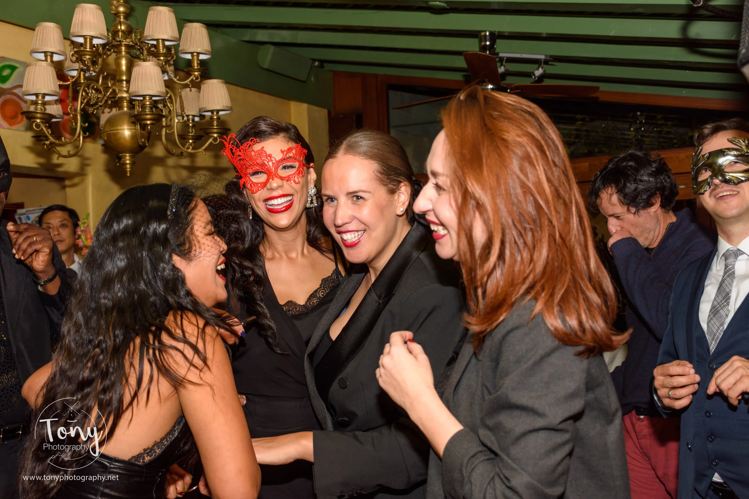 Ball Masque (217 of 275).jpg