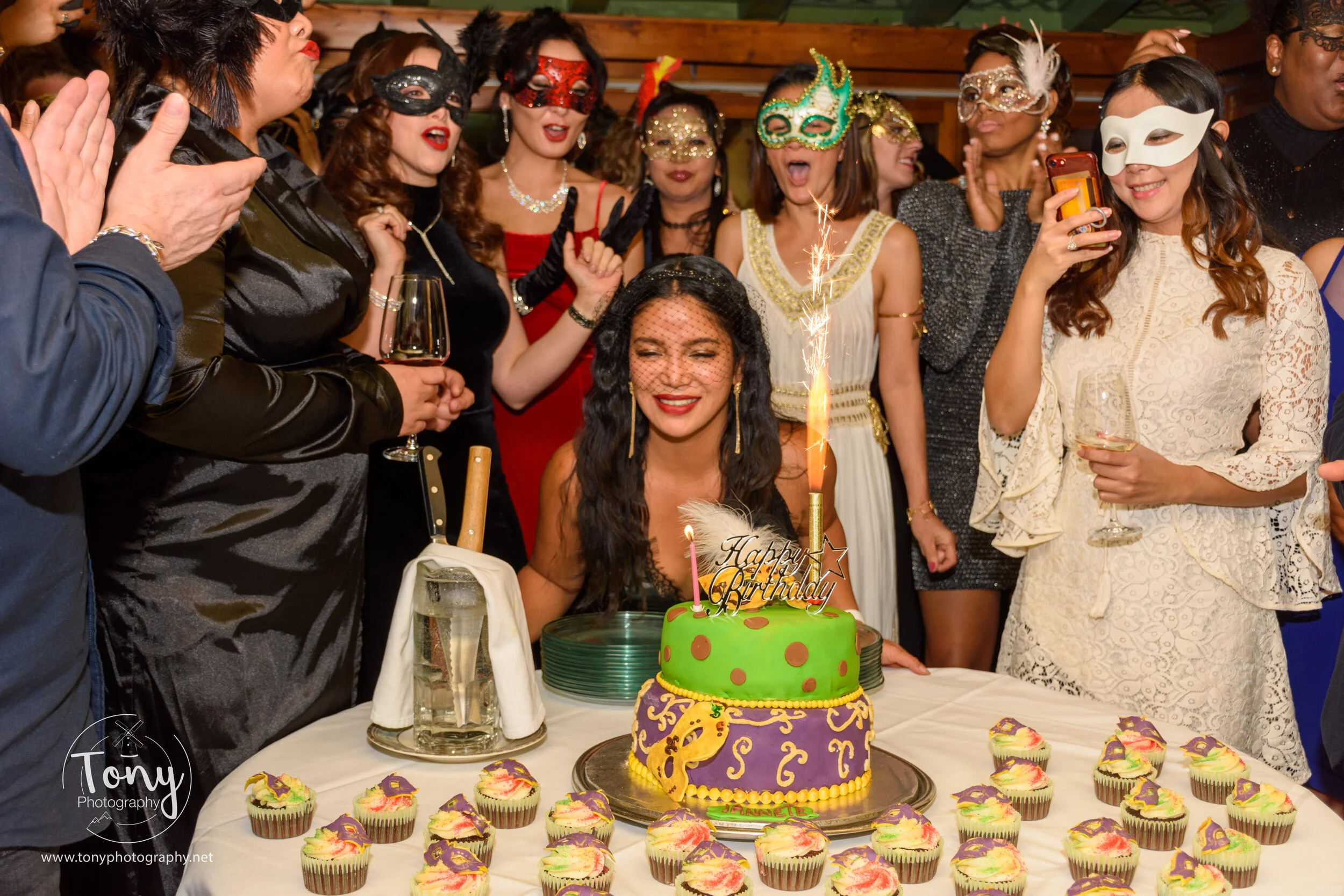 Ball Masque (223 of 275).jpg