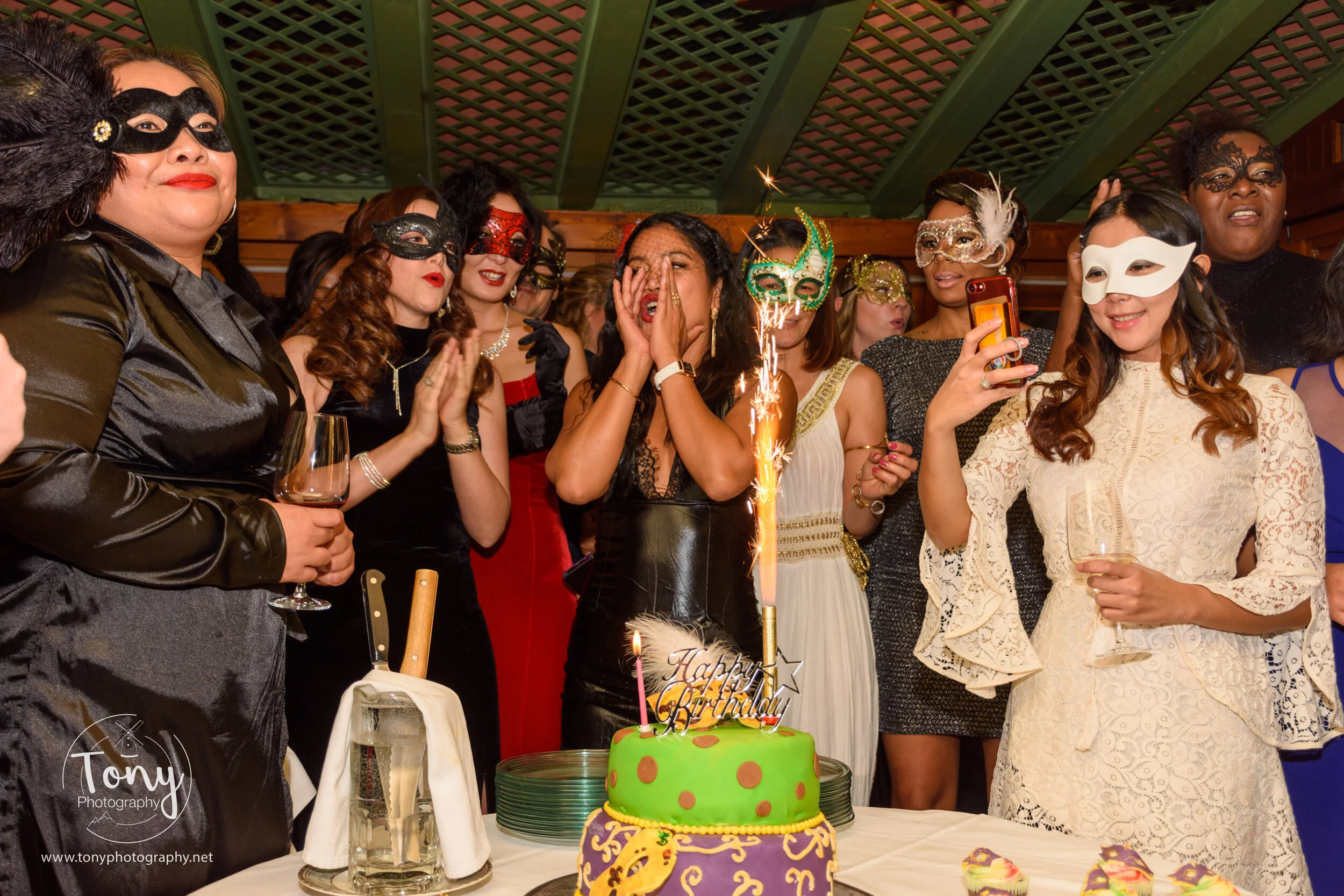 Ball Masque (225 of 275).jpg