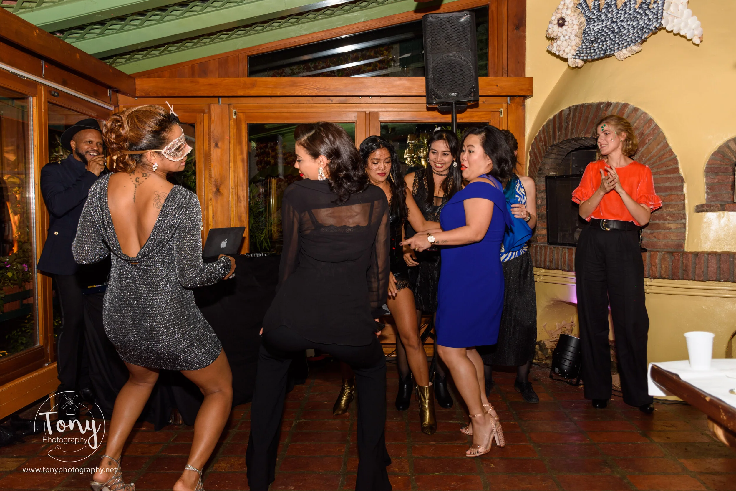 Ball Masque (274 of 275).jpg