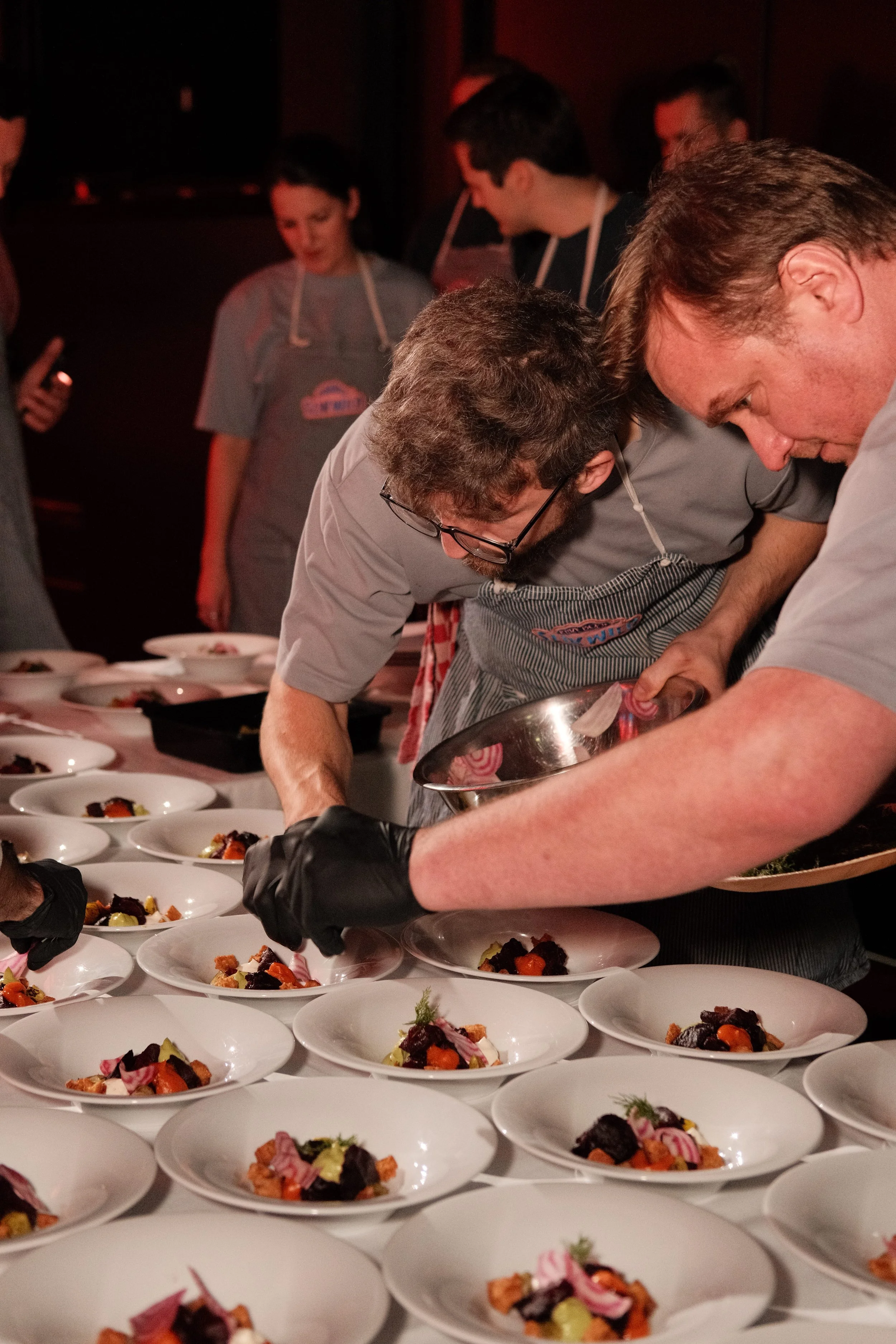 Slikwild kerstdiner bedrijf