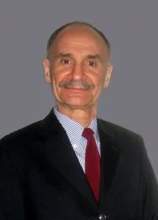 Gregory Rozenfeld Gregory Rozenfeld brings over 30 years of global operational expertise in the E&P industry to GVEST. With an engineer background across the spectrum of petroleum, mechanical, civil and construction technology, Mr. Rozenfeld has extensive experience in the United States and international operations, including Indonesia, Thailand, Russia and the Former Soviet Union. Mr. Rozenfeld has held senior project management and business development positiona with international oil and gas companies including: ▪ Division Manager, Project Evaluation, M&A – Lukoil-Overseas, Moscow, Russia ▪ Vice President Upstream Planning & Performance, Vice President Special Projects – Sidanco, Moscow, Russia ▪ Project Manager, International Asset Management, Texaco Power and Gasification Division, US ▪ Vice President Engineering and Operations - Tri Energy Company Ltd (TECO) (a JV of Texaco), Thailand ▪ Vice President, Texaco International Operations, Inc.