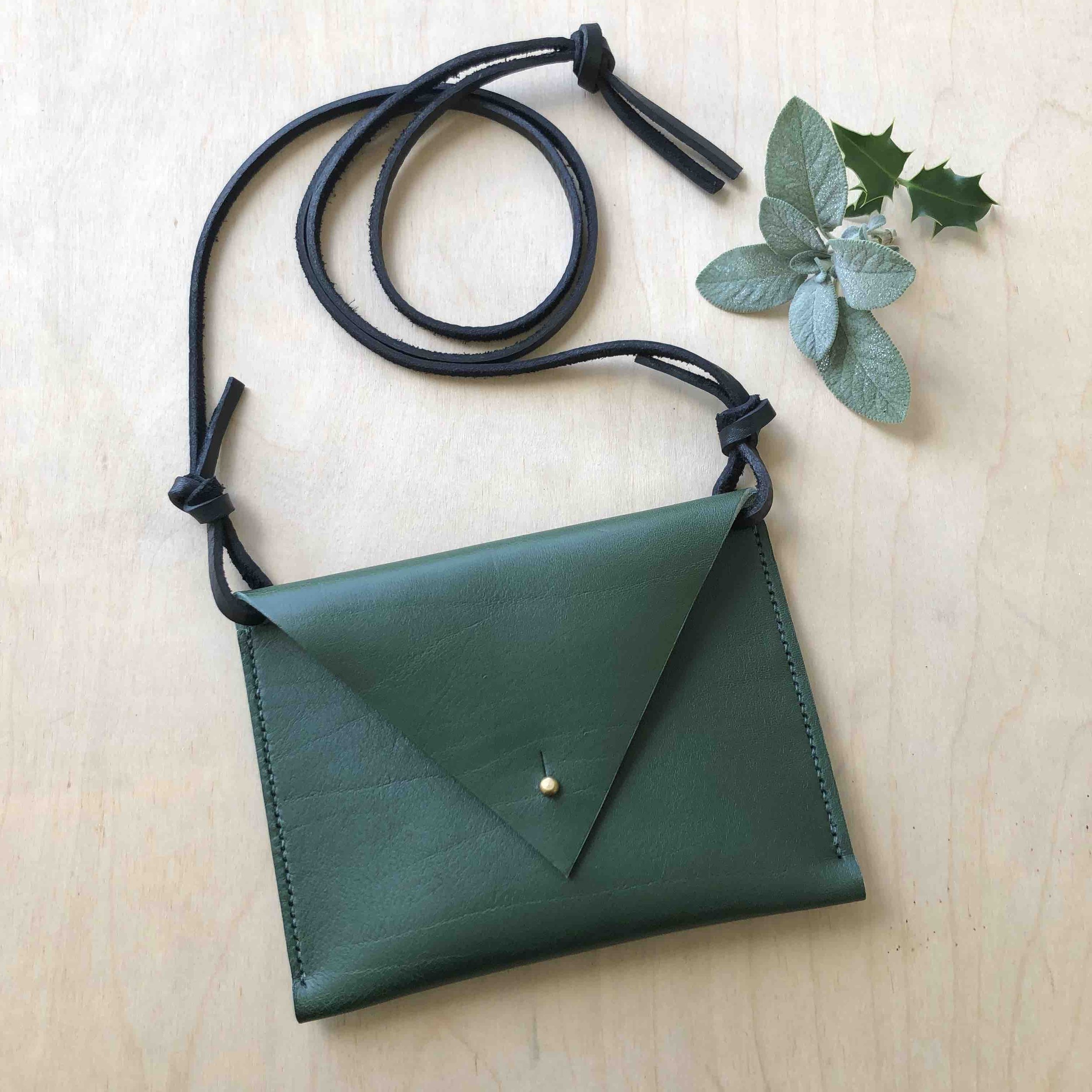 CARV sustainable leather bag handmade in the UK.