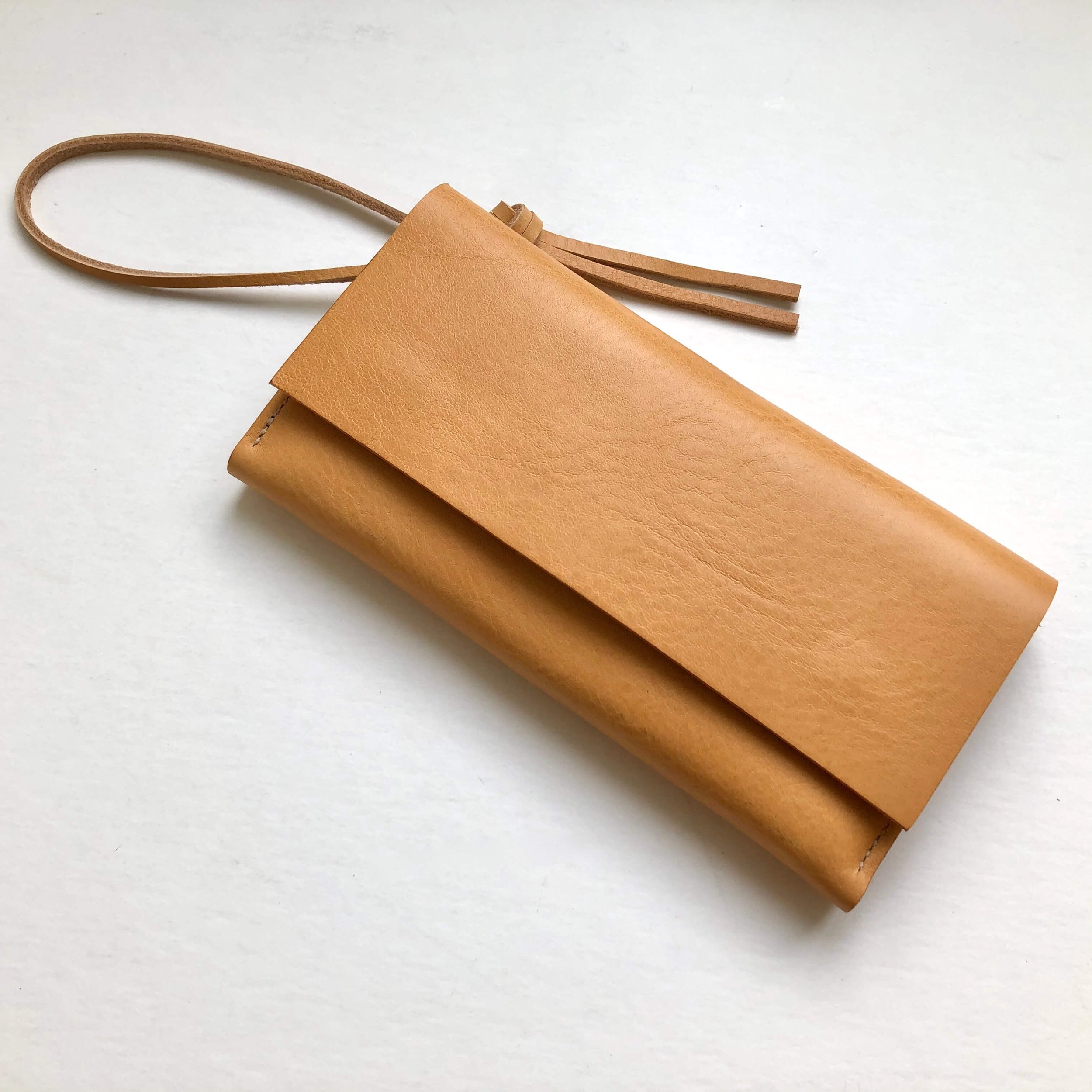 CARV sustainable leather purse handmade in the UK.