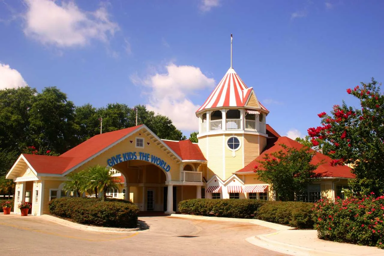 0020 House of Hearts Welcome Center.JPG