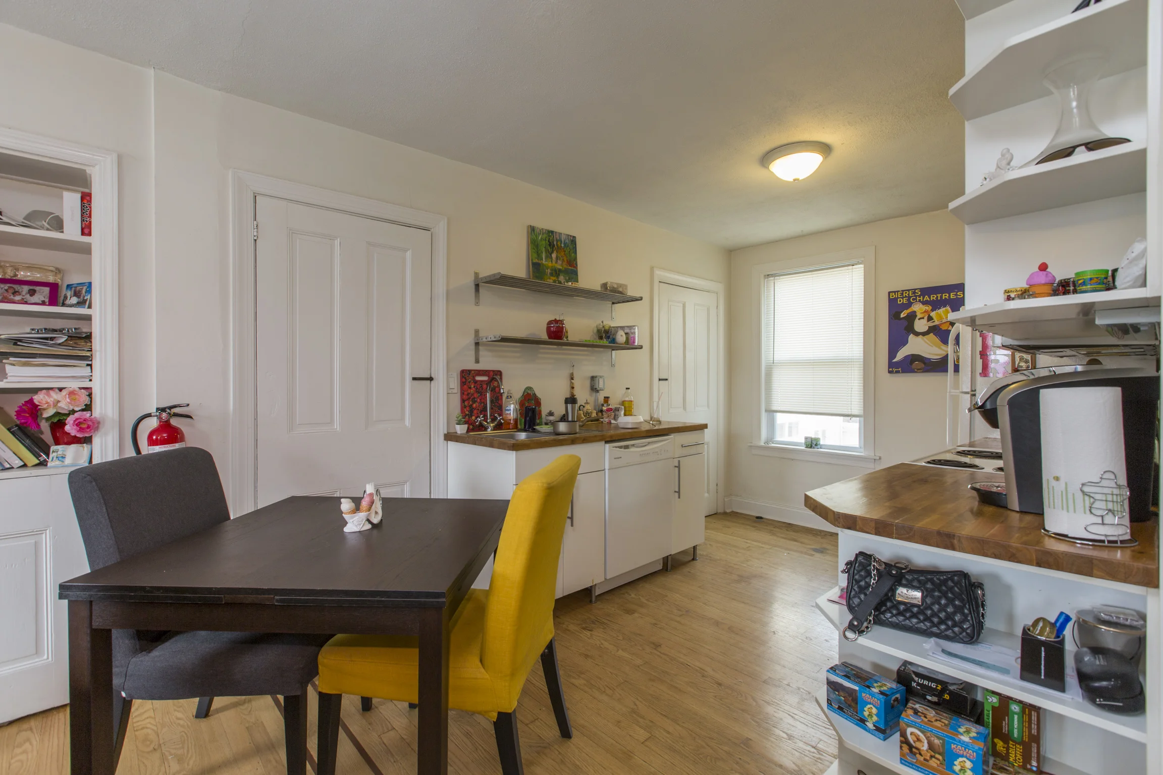 310 Apartment 2 Dining Area.jpg