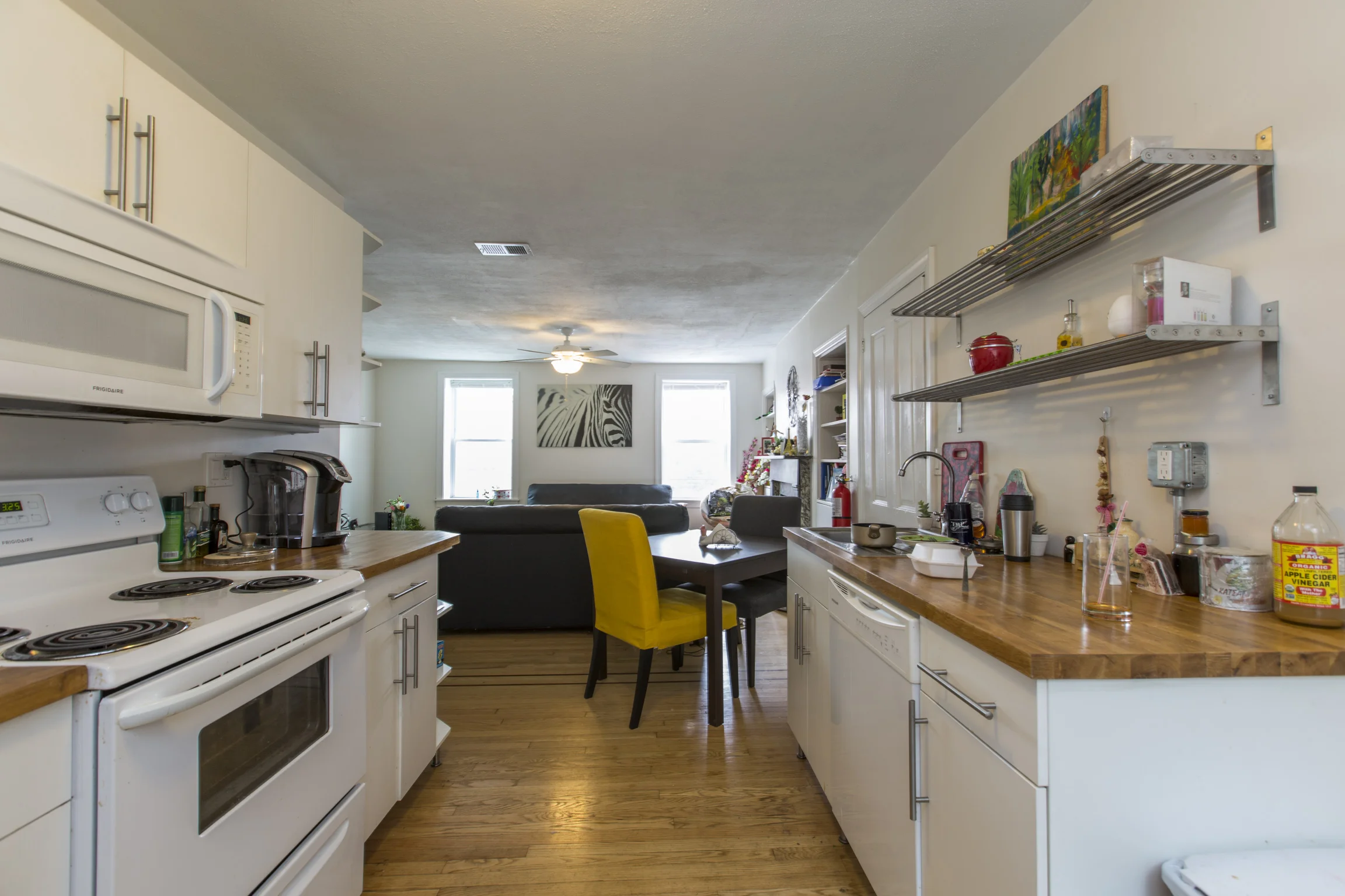 310 Apt 2 Kitchen 2.jpg