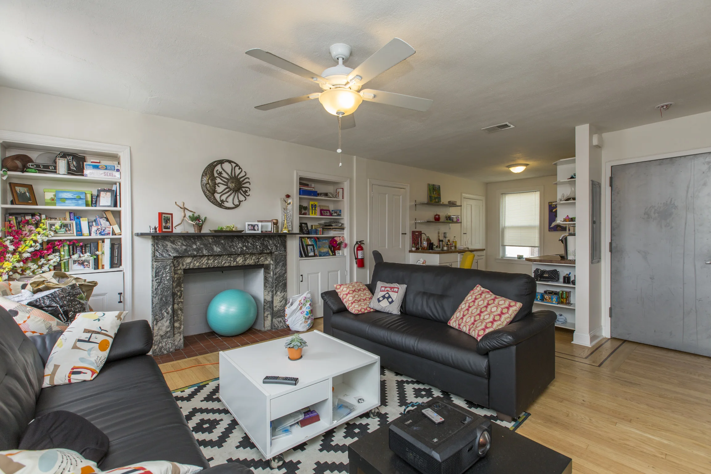 310 Apt 2 Living Room 2.jpg