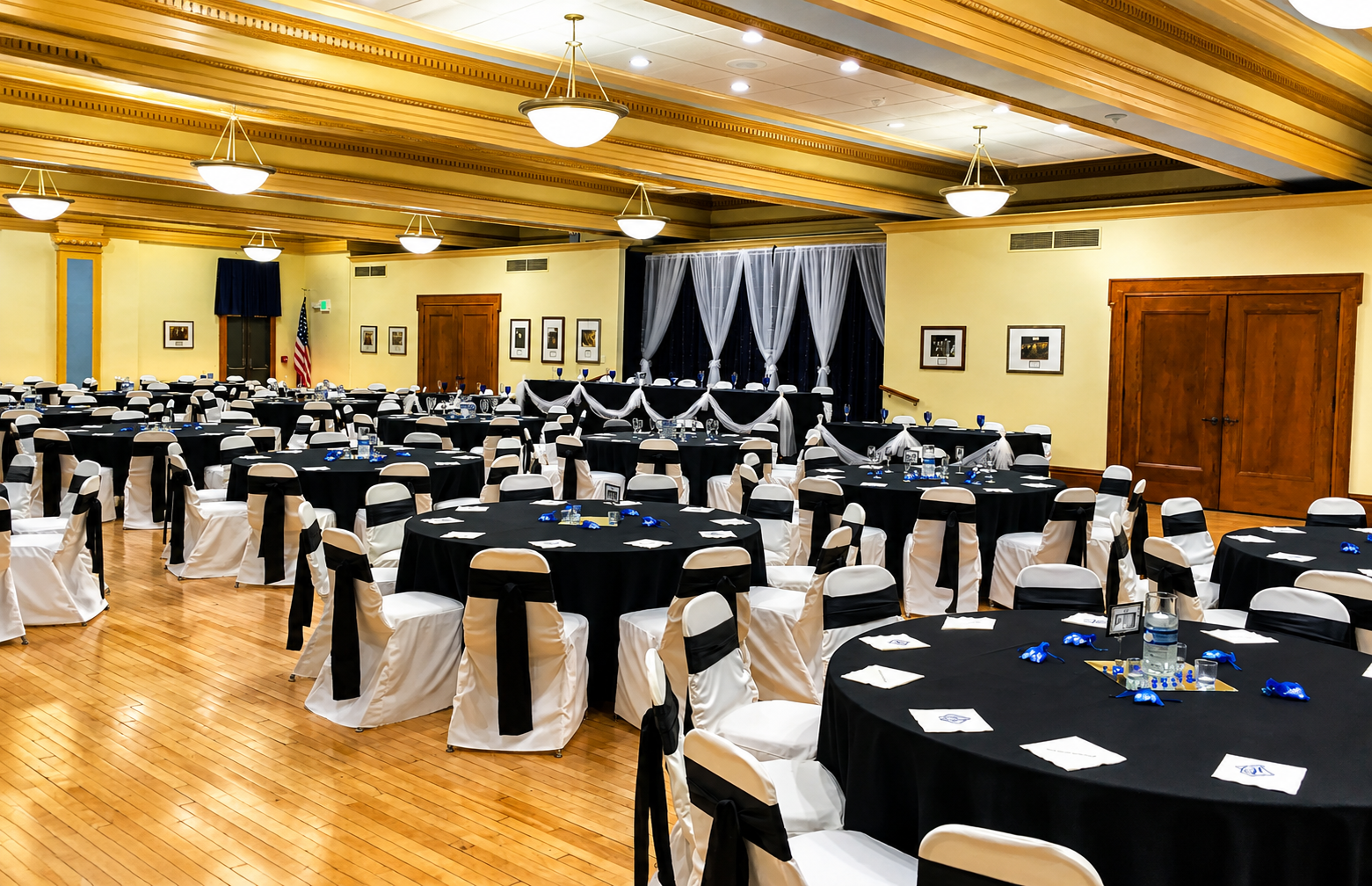 scottish-rite-omaha-elegant-blue-accented-ballroom-banquet.png