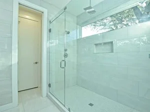042_Master+Bathroom+Unit+B+2.jpg