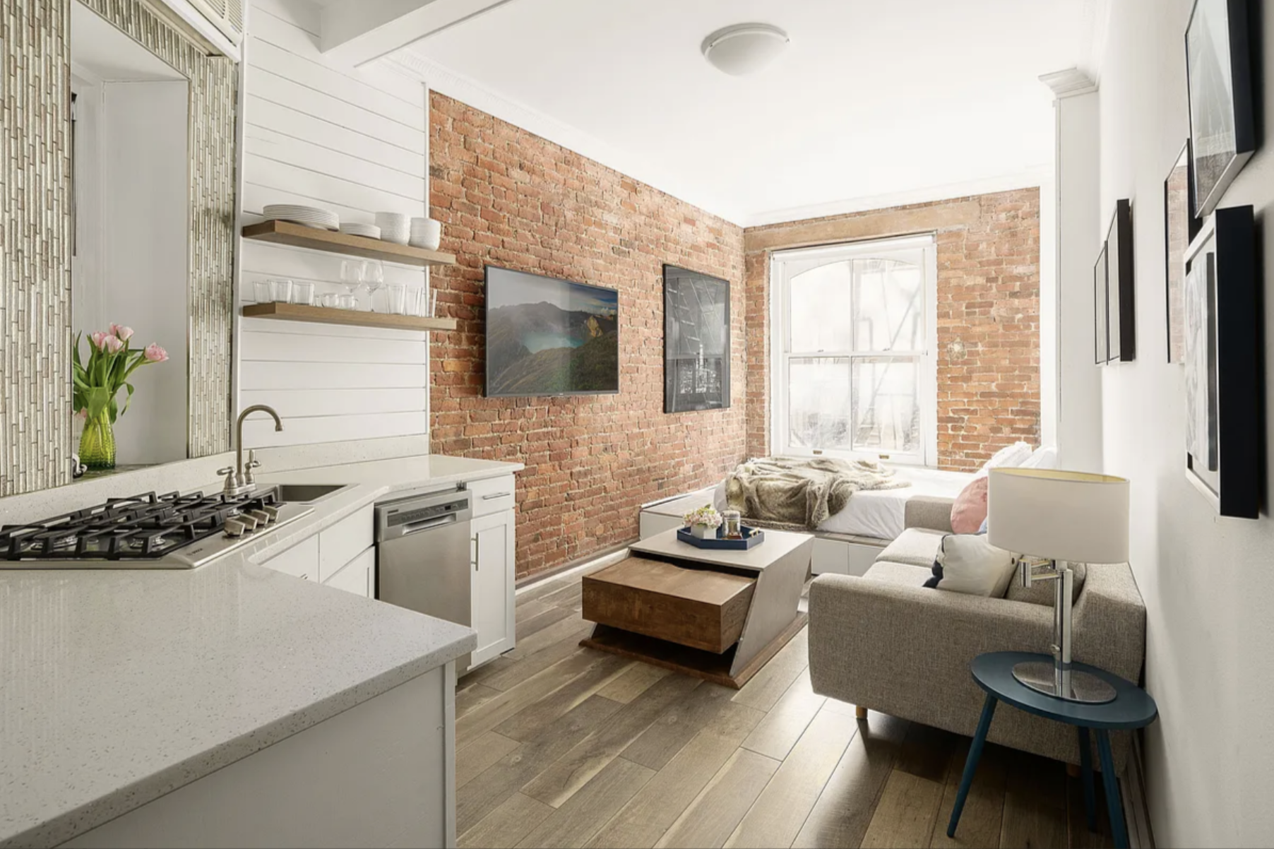77 Perry Street, 1A