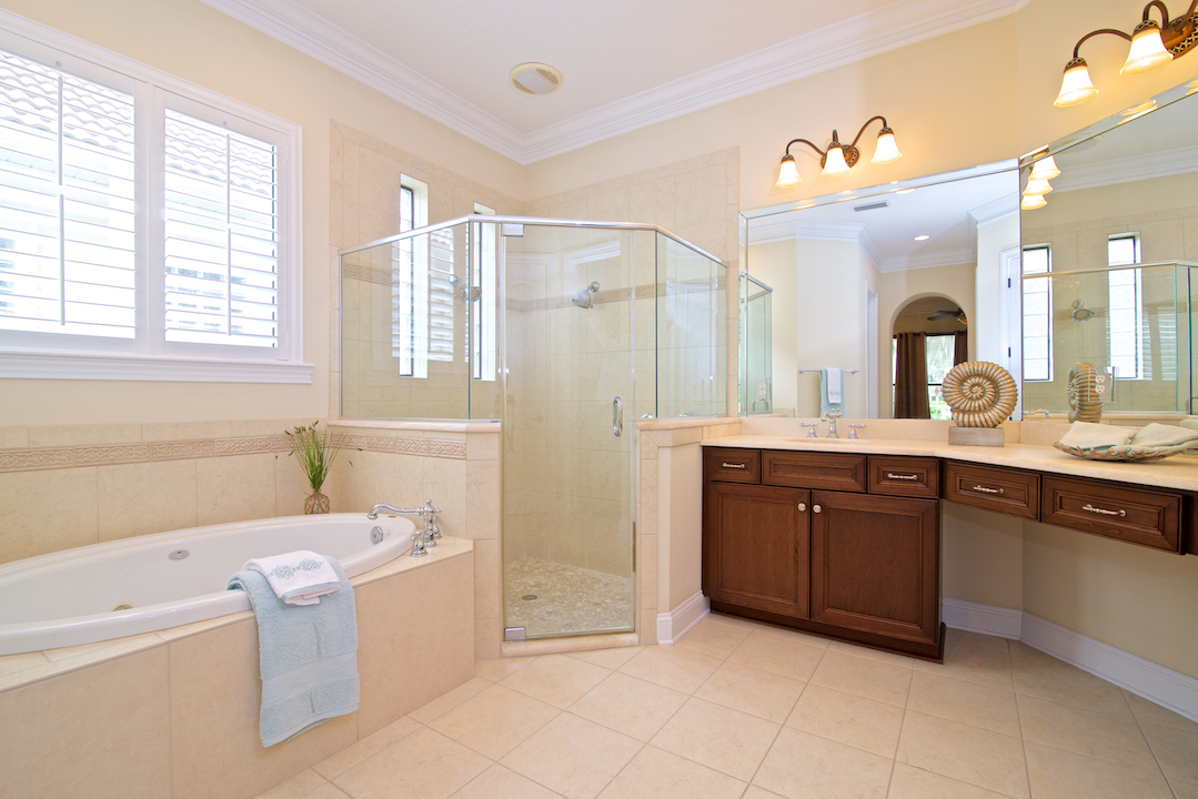 What S The Best Way To Save Space In A Small Bathroom Dwell