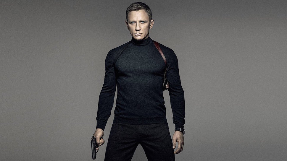Daniel Craig returns in his fourth outing as 007 in Spectre .