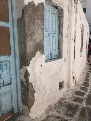 There had been a Daily Mail article on machine gunning children in the war