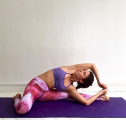 4,744 Likes, 73 Comments - Caroline Perrineau (@theyoginist) on Instagram:  “MODERN YOGA/ It's such a big…, ropa yoga mujer 
